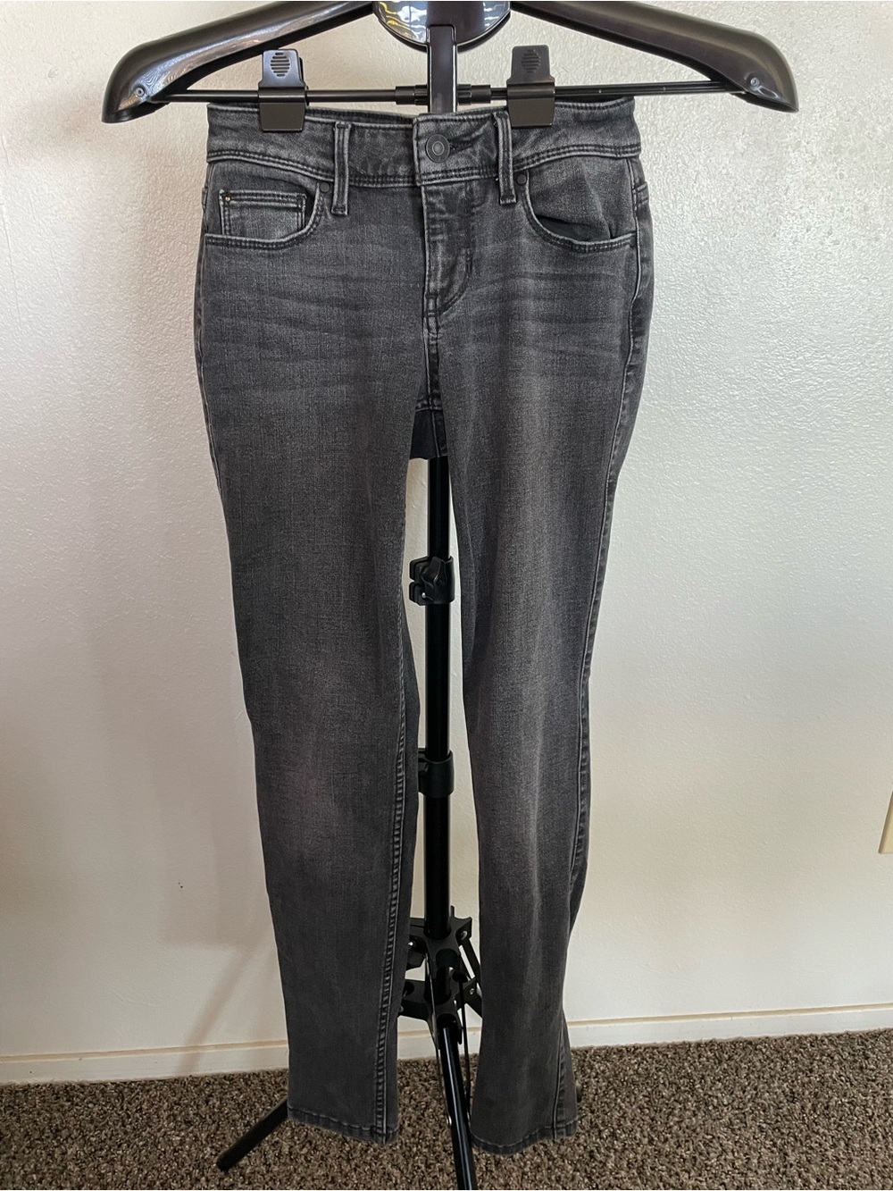 Guess Stretch Skinny Jeans in Charcoal Grey